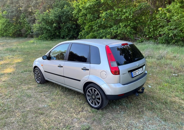 Ford Fiesta cena 5400 przebieg: 220000, rok produkcji 2004 z Dębno małe 46